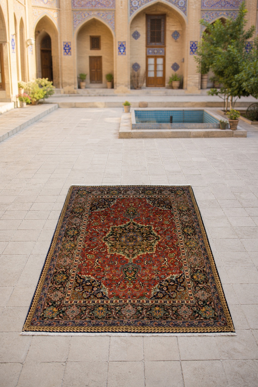 تصویر محیطی فرش تبریز